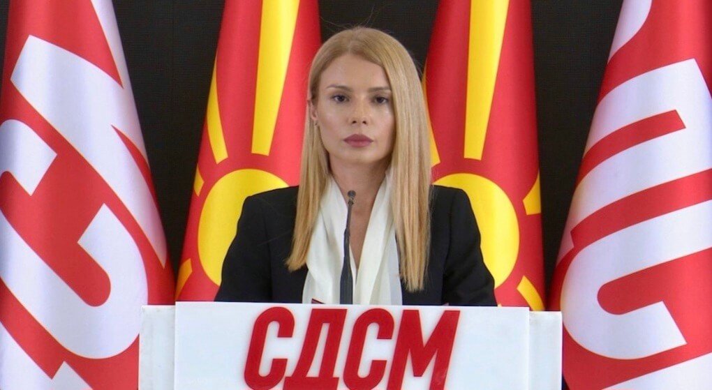 Штерјова: Величењето воени злосторства на Младиќ е кривично дело – бараме одговорност од Стоилковиќ – пуленот на Мицкоски Штерјова: Величењето воени злосторства на Младиќ е кривично дело – бараме одговорност од Стоилковиќ – пуленот на Мицкоски