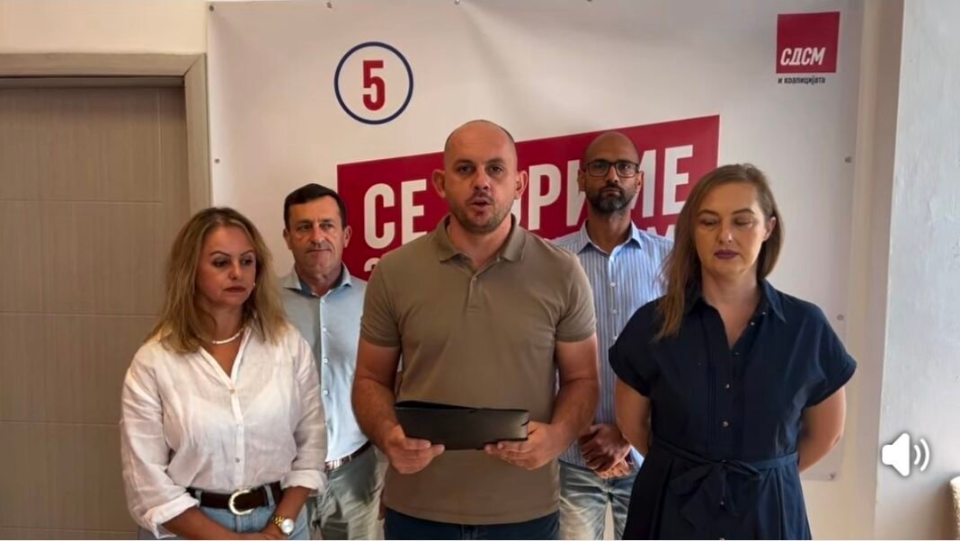 ПАННИКА И ШВЕРЦ ВО ОПШТИНА НЕГОТИНО: ДПМНЕ СВИКУВА ВОНРЕДНА СЕДНИЦА ЗА ДА СЕ ПРОТУРКААТ ПАРИТЕ ЗА НИВНИТЕ СОВЕТНИЦИ! ПАННИКА И ШВЕРЦ ВО ОПШТИНА НЕГОТИНО: ДПМНЕ СВИКУВА ВОНРЕДНА СЕДНИЦА ЗА ДА СЕ ПРОТУРКААТ ПАРИТЕ ЗА НИВНИТЕ СОВЕТНИЦИ!