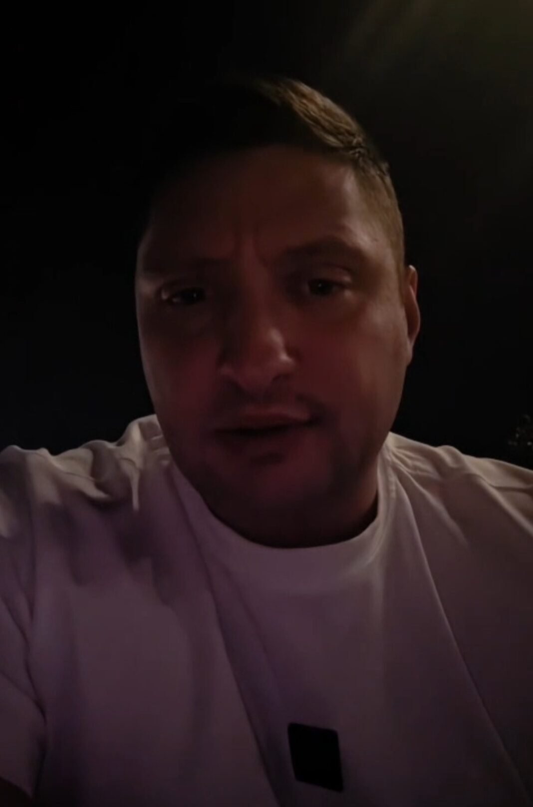 (ВИДЕО) ЈОН ФРЧКОВСКИ СЕ ОГЛАСИ ЗА СKАНДАЛОТ: „Идиотски е да не кажете како се делат 5 МИЛИОНИ ЕВРА народни пари за 8 Септември!“ (ВИДЕО) ЈОН ФРЧКОВСКИ СЕ ОГЛАСИ ЗА СKАНДАЛОТ: „Идиотски е да не кажете како се делат 5 МИЛИОНИ ЕВРА народни пари за 8 Септември!“