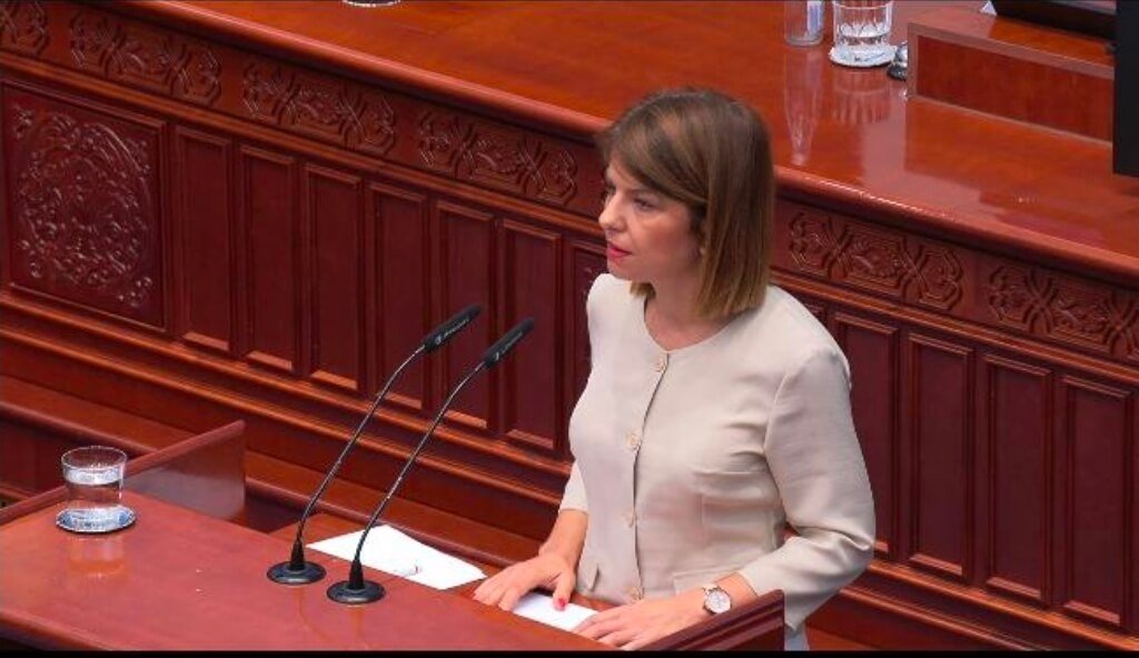 (ВИДЕО) Лукаревска до Клековски: За едно лето 8 починати од западно-нилска треска – има ли протокол за заштита на учениците? (ВИДЕО) Лукаревска до Клековски: За едно лето 8 починати од западно-нилска треска – има ли протокол за заштита на учениците?