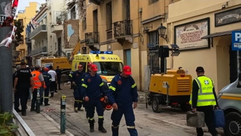Шестмина загинати во експлозијата во Атина – заврши операцијата за извлекување на телата на жртвите Шестмина загинати во експлозијата во Атина – заврши операцијата за извлекување на телата на жртвите