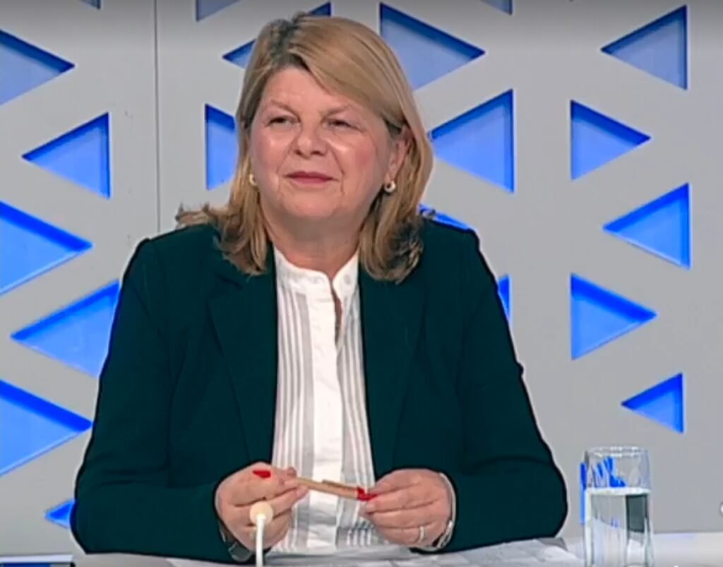 Каја Шукова за минималната плата од 26.000 денари порача дека власта ги остави граѓаните со празни флоскули! Каја Шукова за минималната плата од 26.000 денари порача дека власта ги остави граѓаните со празни флоскули!