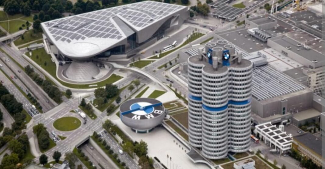 BMW инвестира 2 милијарди евра во Германија, но крати 8.000 работни места BMW инвестира 2 милијарди евра во Германија, но крати 8.000 работни места